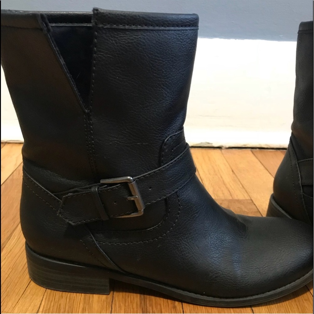 Old Navy Slip On Combat Boots